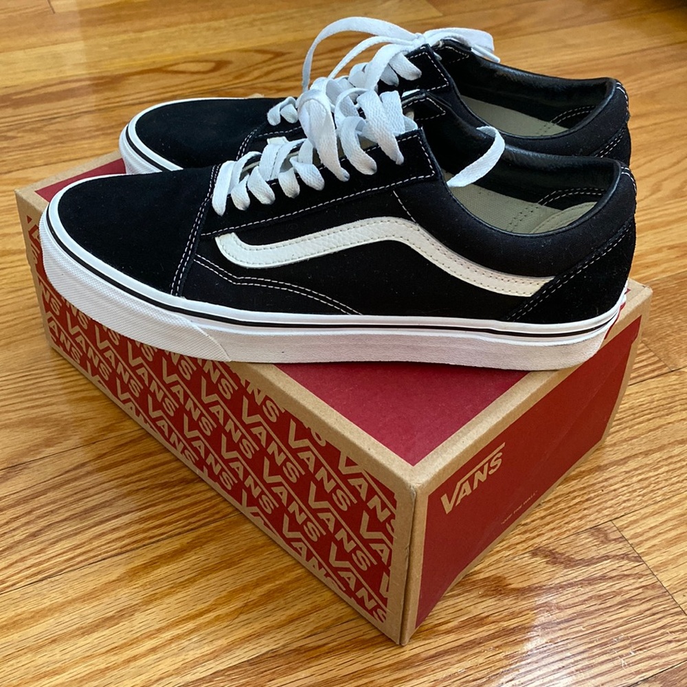 Vans Old Skool Shoes ( Black / White ) In Mens!